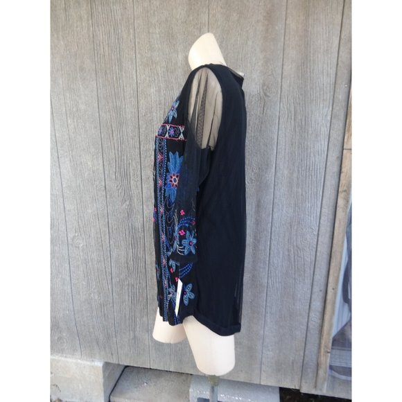 Stunning Heavily Embroidered Black Blue Pink Boho Lace Blouse M NWT Washable - Picture 5 of 8